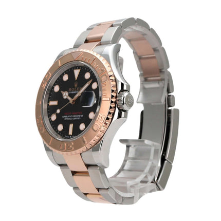Rolex Yacht-Master 40 Oystersteel Everose-Gold 126621 Schwarz auf schwarzem Zifferblatt, seitlicher Blick
