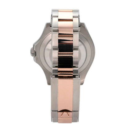 Rolex Yacht-Master 40 Oystersteel Everose-Gold 126621 Schwarz Armbandansicht mit Edelstahl und Everose-Gold.