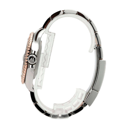Rolex Yacht-Master 40 Oystersteel Everose-Gold 126621 Schwarz seitliche Ansicht des Gehäuses und Armbands