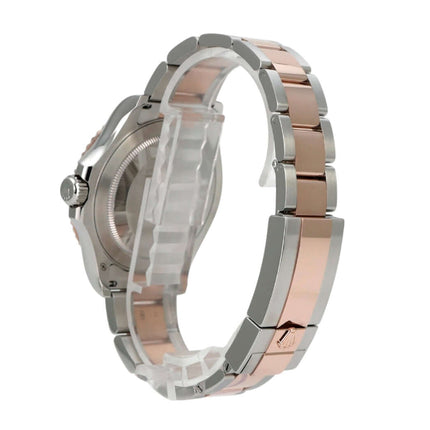 Rolex Yacht-Master 40 Oystersteel Everose-Gold 126621 Schwarz Armband Detailansicht von der Seite