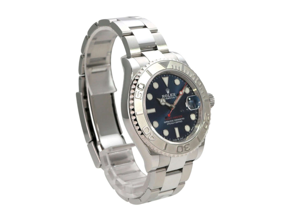 Rolex Yacht-Master 40 Oystersteel Platin 126622 Blau mit blauem Zifferblatt und Edelstahlarmband.