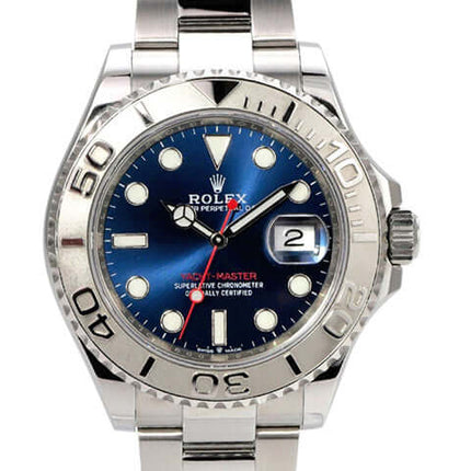 Rolex Yacht-Master 40 Oystersteel Platin 126622 Blau auf Edelstahlarmband mit blauem Zifferblatt und Leuchtindizes.