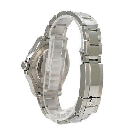 Rolex Yacht-Master 40 Oystersteel Platin 126622 Blau seitliche Ansicht mit Oystersteel-Armband.