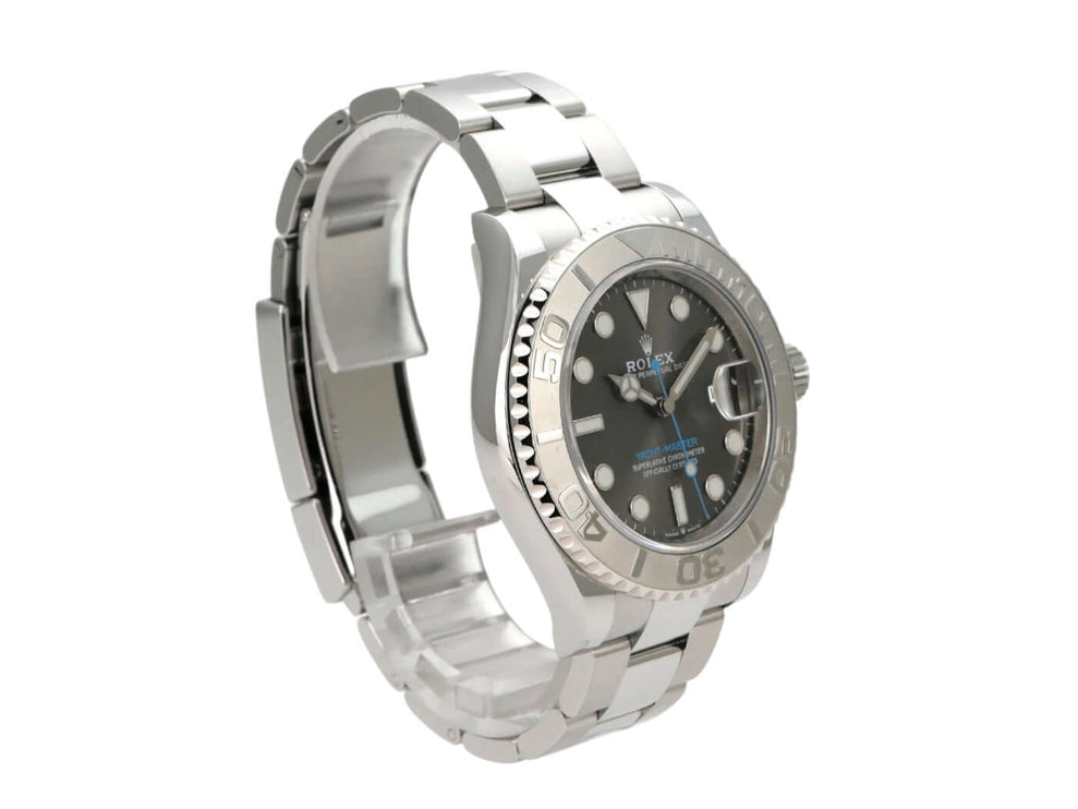 Rolex Yacht-Master 40 Oystersteel Platin 126622 Rhodium mit rhodiumfarbenem Zifferblatt und Oystersteel-Armband.
