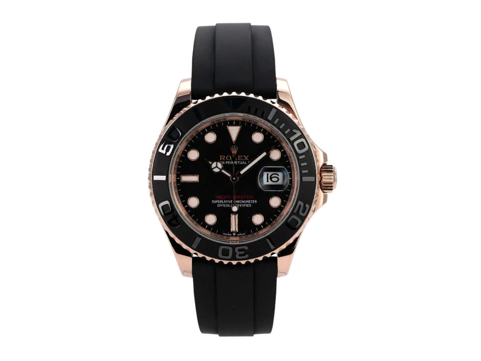 Rolex Yacht-Master 40 Everose-Gold 126655 mit schwarzem Zifferblatt und Oyster Kautschukband.