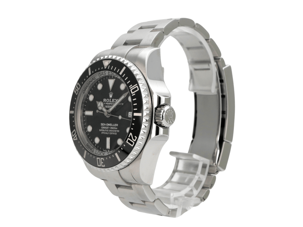 Rolex Sea-Dweller 126660 Deepsea seitliche Ansicht mit schwarzem Zifferblatt und Edelstahlband