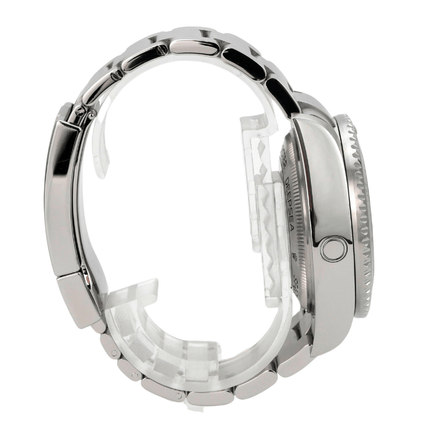 Rolex Sea-Dweller 126660 Deepsea seitliche Ansicht des Edelstahl-Gehäuses und Armbands.