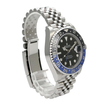 Rolex GMT-Master II 126710BLNR Edelstahl mit schwarzem Zifferblatt und Jubile-Edelstahlarmband.