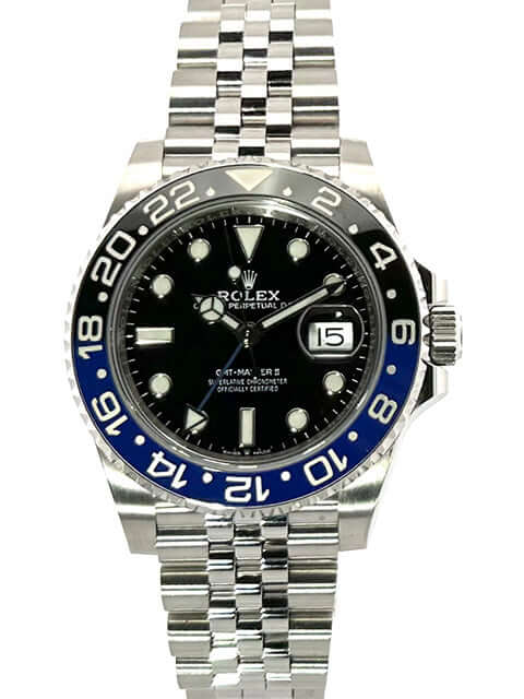 Rolex GMT Master II Edelstahl 126710BLNR, schwarzes Zifferblatt, blau-schwarze Keramik-Lünette, Jubilé-Armband, 40mm Gehäusedurchmesser.