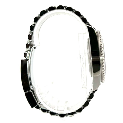 Seitenansicht der Rolex GMT Master II Edelstahl 126710BLNR aus 2020 mit Edelstahlgehäuse und Jubile-Edelstahlarmband