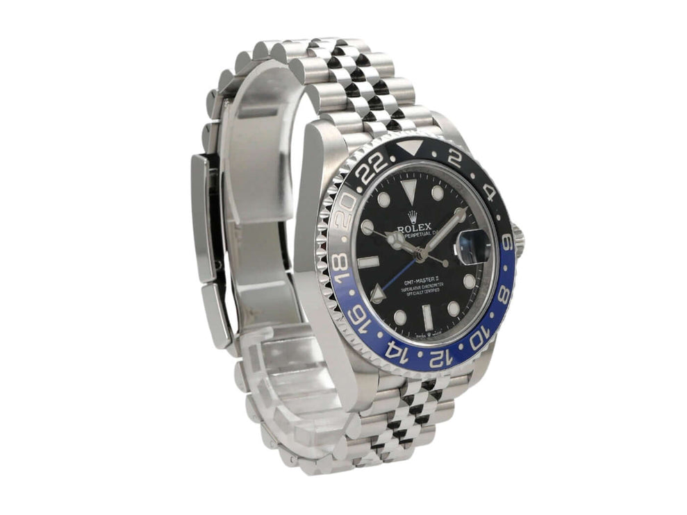 Rolex GMT-Master II Edelstahl 126710BLNR mit blau/schwarzer Lünette und Jubile-Armband, 40 mm Gehäuse.