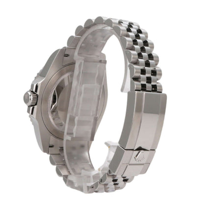 Rolex GMT-Master II 126710BLNR Edelstahl Armbandansicht mit Jubile-Design in poliertem und satiniertem Edelstahl.