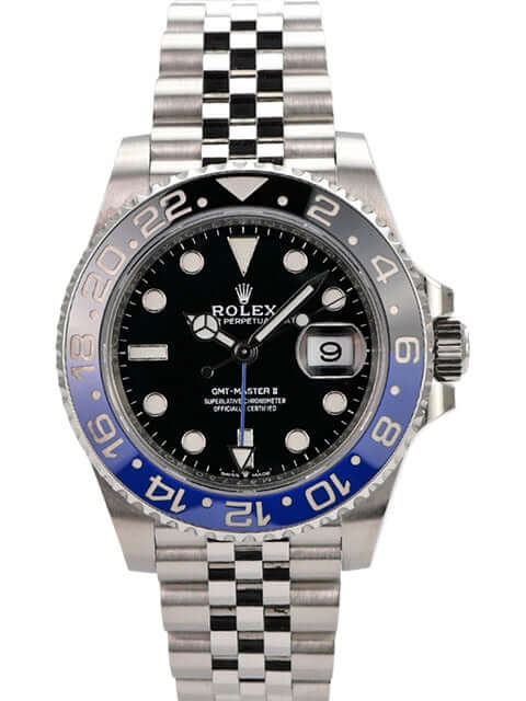 Rolex GMT-Master II 126710BLNR Edelstahl mit schwarzem Zifferblatt und blau/schwarzer Lünette.