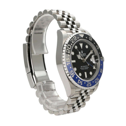 Rolex GMT-Master II 126710BLNR Edelstahl mit schwarzem Zifferblatt und blau/schwarzer Lünette, Jubile-Armband.