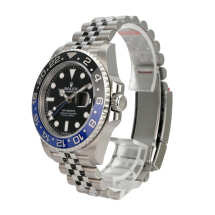 Rolex GMT-Master II Edelstahl 126710BLNR, unverbrauchte Luxusuhr mit Edelstahlarmband und schwarzem Zifferblatt.