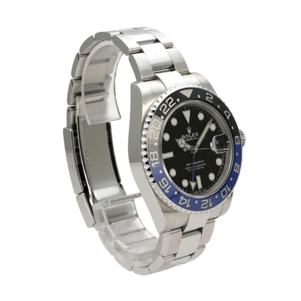 Rolex GMT-Master II Edelstahl 126710BLNR Oyster-Band mit schwarzem Zifferblatt und Edelstahlarmband.