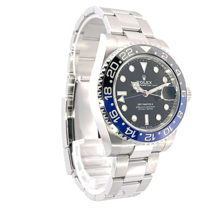 Rolex GMT Master II Edelstahl 126710BLNR mit schwarz/blauer Keramik Lünette und Oyster-Band, 40mm Gehäuse, poliert und satiniert