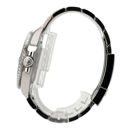Rolex GMT-Master II Edelstahl 126710BLNR Oyster-Band seitliche Ansicht des Gehäuses und Armbands