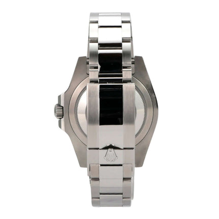 Rolex GMT-Master II Edelstahl 126710BLNR Oyster-Band Rückansicht des Edelstahlarmbands und Gehäuses.