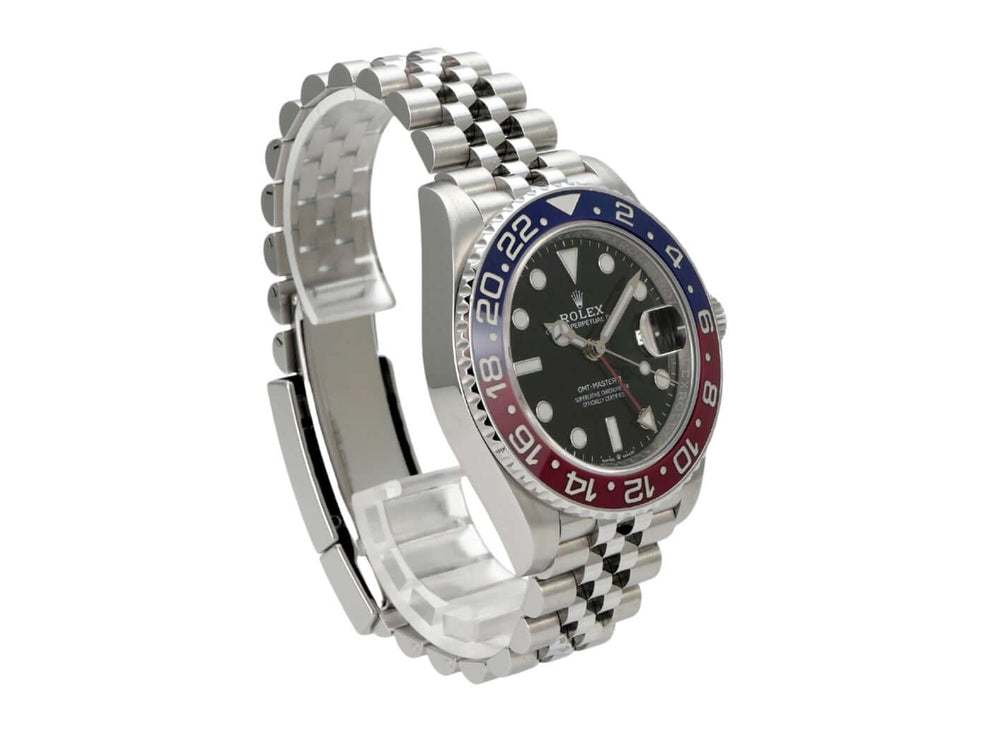 Rolex GMT-Master II Edelstahl 126710BLRO mit schwarz-grünem Zifferblatt und Jubile-Edelstahlarmband, Seitansicht.