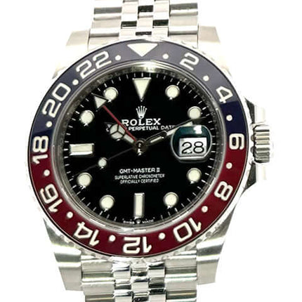 Rolex GMT-Master II Edelstahl 126710BLRO mit schwarzem Zifferblatt, blau/roter Keramik Lünette und Edelstahlarmband.