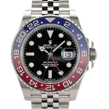 Rolex GMT-Master II Edelstahl 126710BLRO mit schwarzem Zifferblatt und blau-roter Lünette, Jubiläumsarmband.