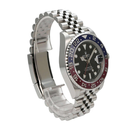 Rolex GMT-Master II Edelstahl 126710BLRO - Abbildung der drehbaren Edelstahl-Lünette mit 24 Stunden Skala.
