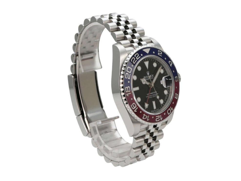 Rolex GMT-Master II Edelstahl 126710BLRO - Abbildung der drehbaren Edelstahl-Lünette mit 24 Stunden Skala.