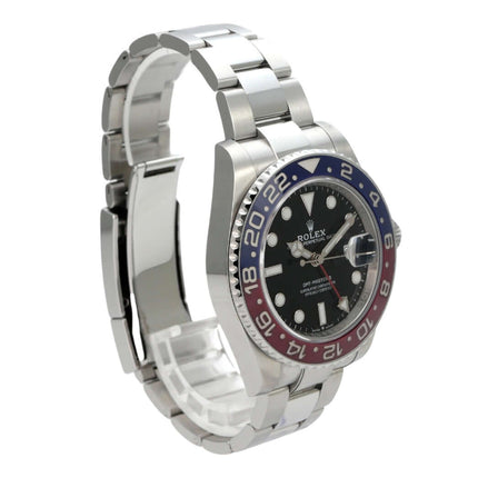 Rolex GMT-Master II Edelstahl 126710BLRO Oyster-Band, schwarze Zifferblattansicht mit blau/roter Keramik-Lünette