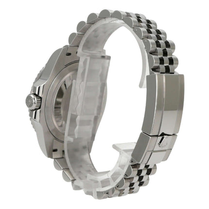 Rolex GMT-Master II Edelstahl 126710GRNR Jubile-Band mit poliertem und satiniertem Edelstahlarmband.