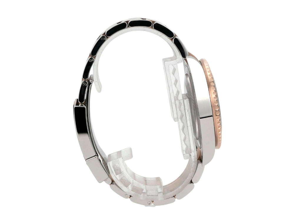 Rolex GMT-Master II Edelstahl Everose-Gold 126711CHNR seitliche Ansicht des Armbands und Gehäuses