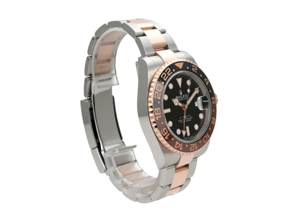 Rolex GMT-Master II Edelstahl und Everose-Gold 126711CHNR mit schwarzem Zifferblatt und drehbarer Lünette.