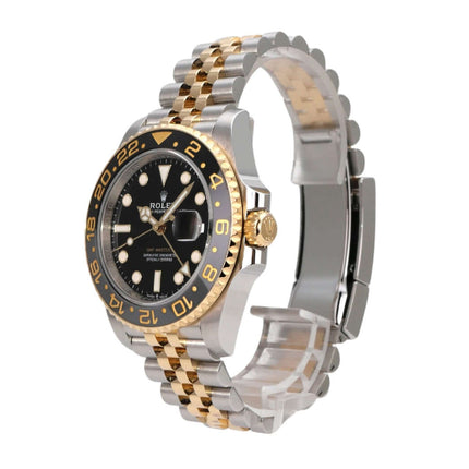 Rolex GMT-Master II Edelstahl Gelbgold 126713GRNR mit schwarzem Zifferblatt und Jubilee-Band.