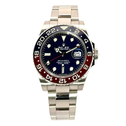 Rolex GMT Master II Weißgold 126719BLRO Blau 2022 mit 40 mm Gehäuse, blau-roter Keramik Lünette und 18 kt Weißgold Armband.