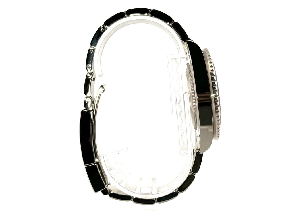 Seitenansicht Rolex GMT Master II Weißgold 126719BLRO Blau mit poliertem und satiniertem 18 kt Weißgold-Gehäuse und Armband