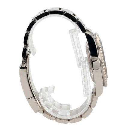 Rolex GMT Master II 126719BLRO in Weißgold, seitliche Ansicht des Gehäuses und Armbands, 40 mm Durchmesser.