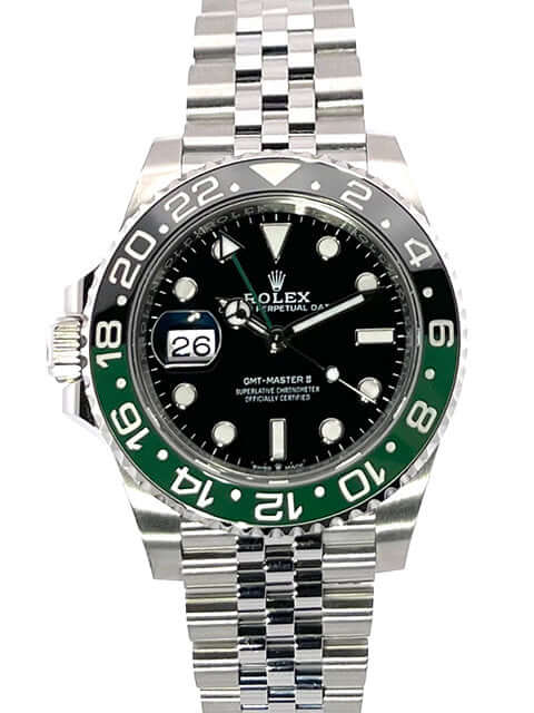 Rolex GMT-Master II Edelstahl 126720VTNR mit schwarzem Zifferblatt und grün schwarzer Lünette auf Jubile-Band.