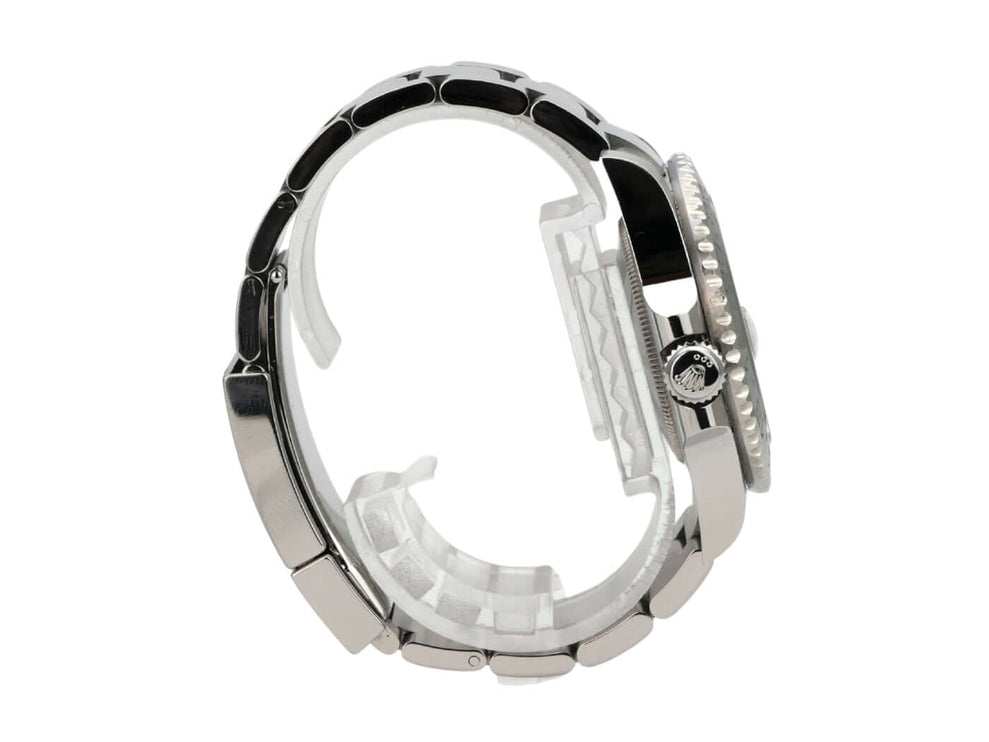 Rolex GMT-Master II Edelstahl 126720VTNR Oyster-Band seitliche Ansicht des Uhrengehäuses mit Oyster-Band.