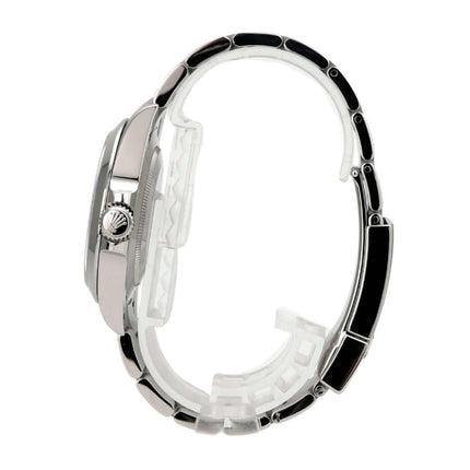 Rolex Oyster Perpetual Air-King 126900 seitliche Ansicht mit Edelstahlarmband und Faltschließe.