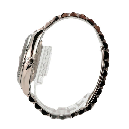 Rolex Day-Date 36 Weißgold 128239 Weiß Römisch seitliche Ansicht der Uhr mit Armband aus Weißgold.