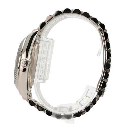 Seitenansicht der Rolex Day-Date 36 Weißgold Ref. 128239 mit poliertem Präsident Armband in 18 kt Weißgold.