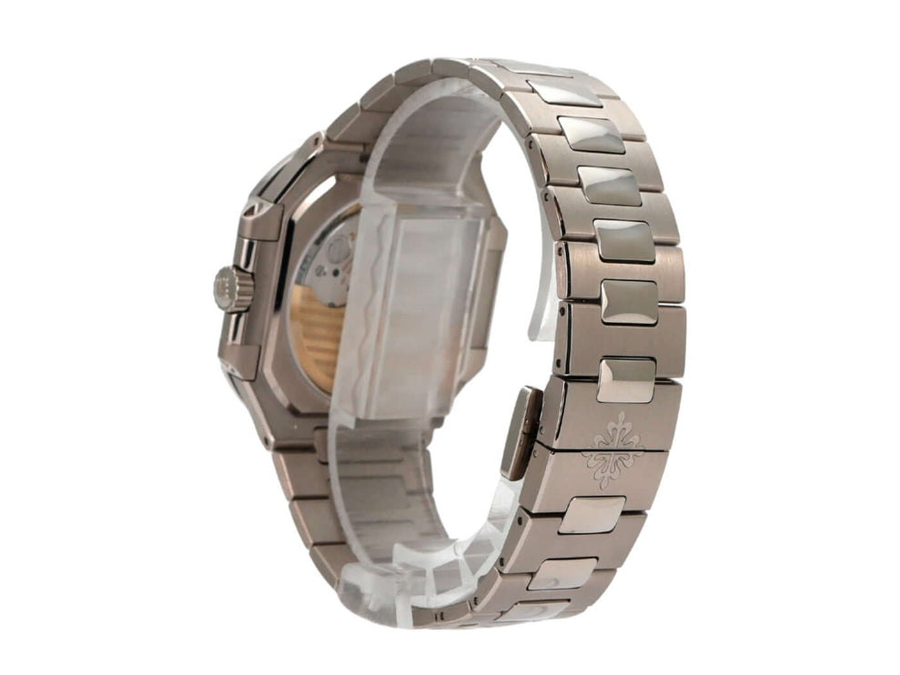 Patek Philippe Cubitus 7128/1G-001 seitliche Ansicht des 18 kt Weißgoldarmbands und Gehäuses.