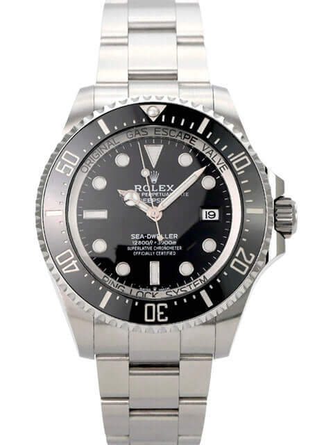 Rolex Sea-Dweller Deepsea 136660 Edelstahl-Uhr mit schwarzem Zifferblatt und drehbarer Lünette.