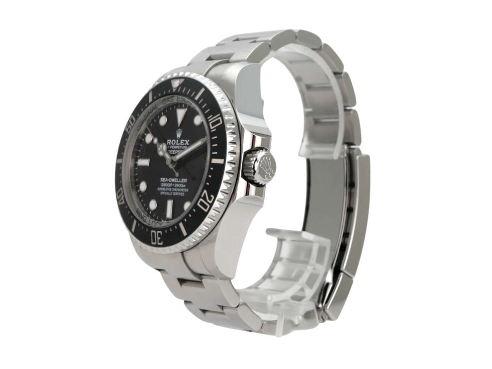Rolex Sea-Dweller Deepsea 136660 Armbanduhr aus Edelstahl mit schwarzem Zifferblatt und drehbarer Lünette.