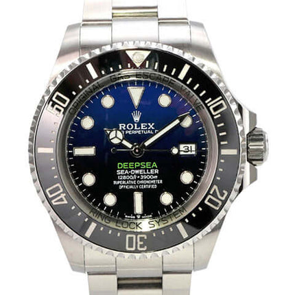 Rolex Sea-Dweller Deepsea 136660 D-Blue mit blauem Zifferblatt und Edelstahlarmband, drehbare Lünette, 44 mm Durchmesser.