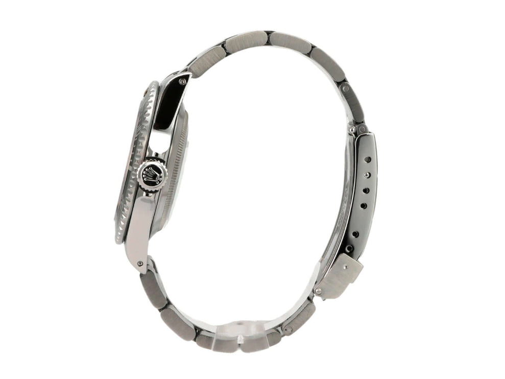 Rolex Submariner 40 Edelstahl 14060 seitliche Ansicht mit poliertem und satiniertem Edelstahlband.