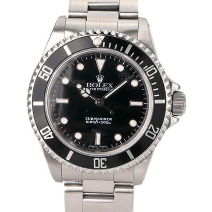 Rolex Submariner 40 Edelstahl 14060M mit schwarzem Zifferblatt und Lünette, Edelstahlgehäuse, automatisches Uhrwerk, Oyster Armband.
