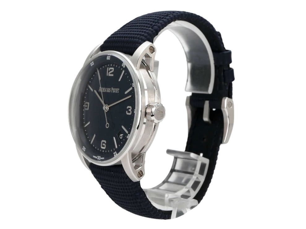 Audemars Piguet Code 11.59 15210BC.OO.A321CR.01 Herrenarmbanduhr mit blauem Zifferblatt und Textilband