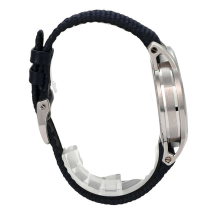 Audemars Piguet Code 11.59 15210BC.OO.A321CR.01 Uhr mit blauem Textilband und poliertem 18 kt Weißgold Gehäuse.