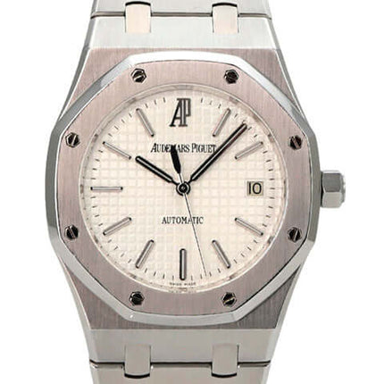 Audemars Piguet AP Royal Oak 15300ST.OO.1220ST.01 Automatikuhr mit silberfarbenem Zifferblatt und Edelstahlarmband.